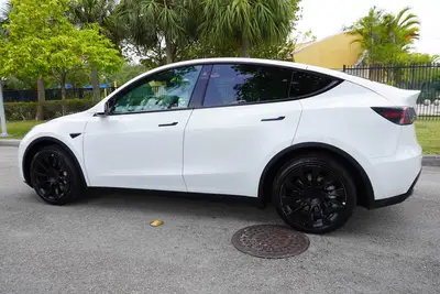 Used 2022 TESLA MODEL Y SUVs Florida US | Truck and Van Outlet #1509246