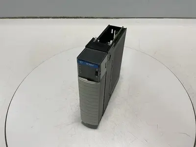 USED ALLEN BRADLEY 1756-IV32/A