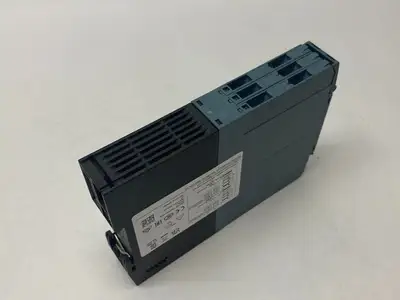 USED SIEMENS SIRIUS REVERSING STARTER, SCREW-TYPE MISSING COVER