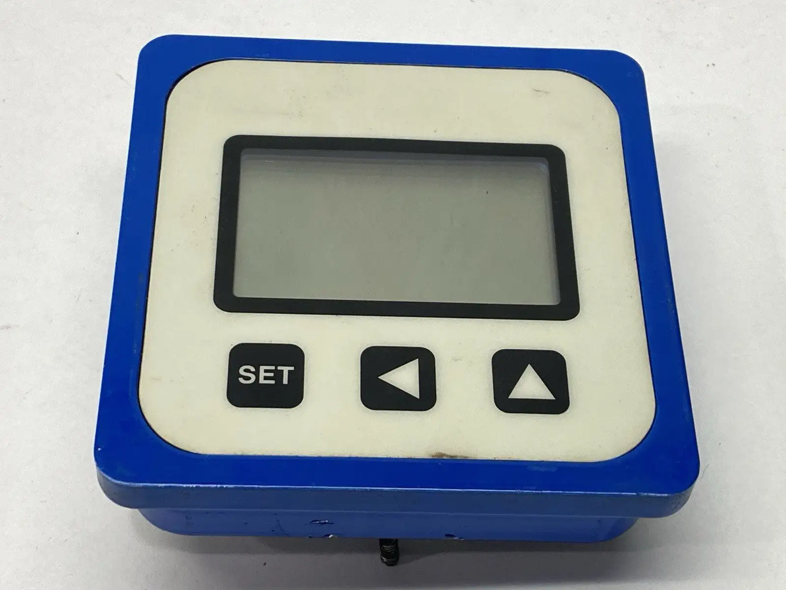 FT420 | Seametrics  Digital Flow Rate And Total Indicator - For parts or not working