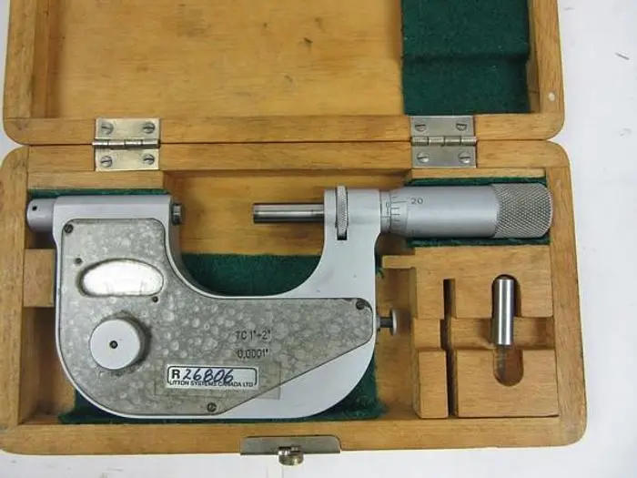Micrometer 1" to 2" attach with dial indicator