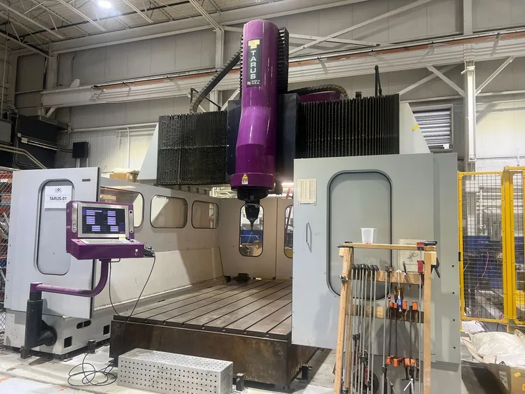 Used 2005 TARUS HSOHTB810 Vertical Machining Centers Michigan US | Universal Press & Machinery (UPM) 17 #115083