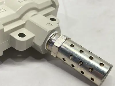 USED SMC MANUAL LOCKOUT RELIEF VALVE SINGLE ACT 3-PORT