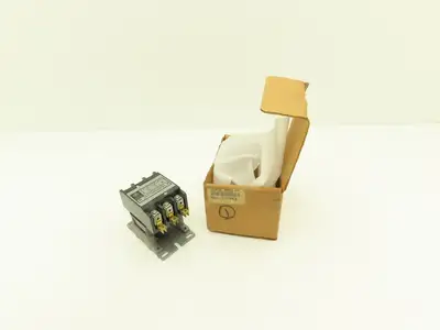 GE General Electric CR161FBG520A1AH Contactor 3-Pole 35A 120V Coil