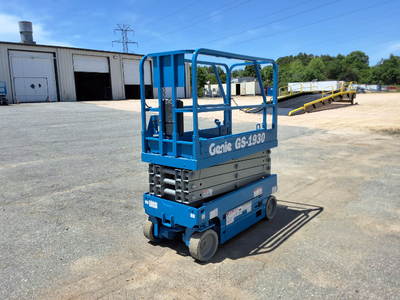 USED 2016 Genie GS-1930