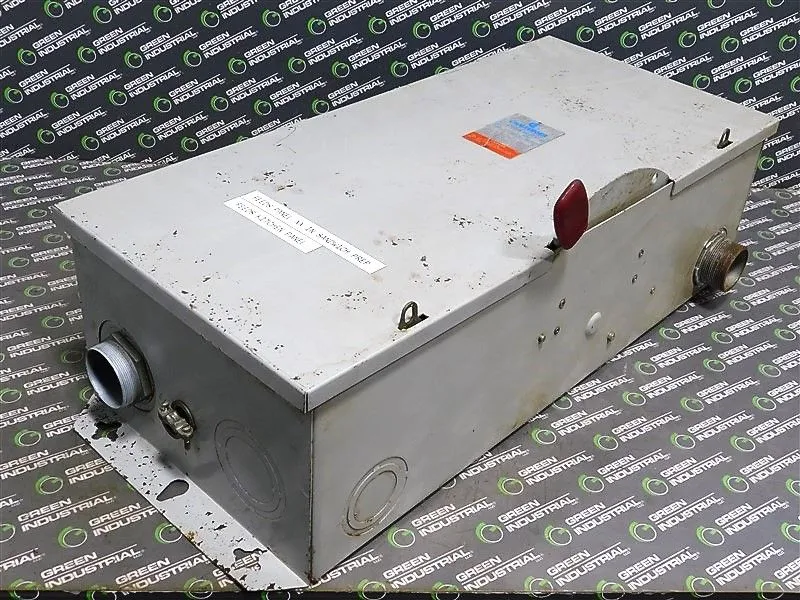 ECC GD324SNC Fusible General Duty Safety Switch 200A 240VAC 50-30 Max. HP Used