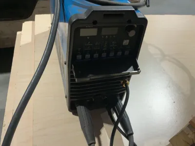 Used MILLER DYNASTY 200 PORTABLE AC/DC TIG AND STICK INVERTER WELDER Tig Welders Michigan US | Miedema Asset Management Group #1424989