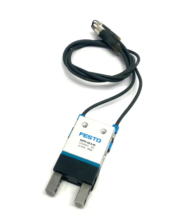 Used FESTO PARALLEL GRIPPER 3MM STROKE 254042 W/ DUAL PROXIMITY SENSORS Proximity Sensors | Maverick Industrial Sales #1103216