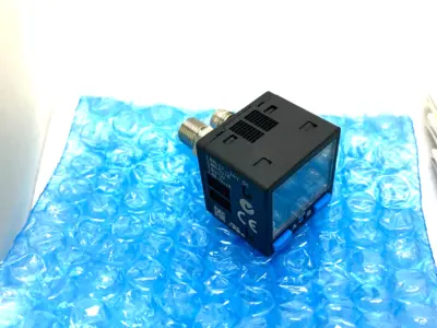 SPAB-P10R-R18-2P-M8, 553159 | Festo SPAB-P10R-R18-2P-M8 Digital Pressure Sensor 553159 - New Other