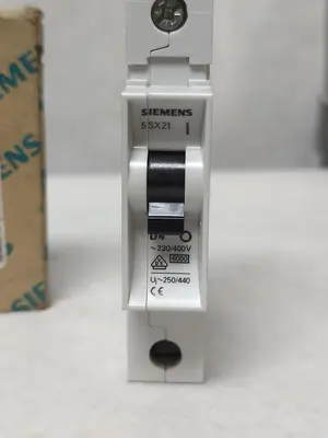 New | in-Stock SIEMENS 5SX2 104-8 Miscellaneous Equipment (Electrical & Power) | Surplus Asset Holdings #1195282