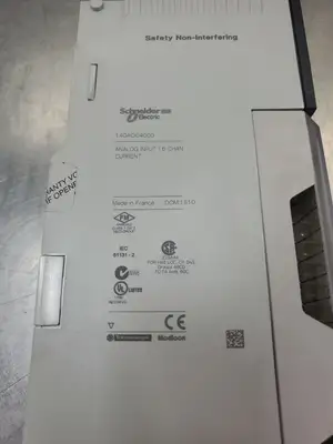 USED Schneider Electric 140ACI04000