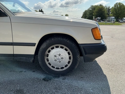 Used 1986 MERCEDES-BENZ 300E Cars Michigan US | Miedema Asset Management Group #1322375