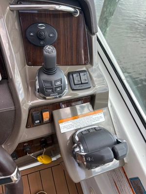 Used 2013 CRUISERS YACHTS 350 EXPRESS Boats (Misc) Virginia US | Affordable Outdoors #1637964