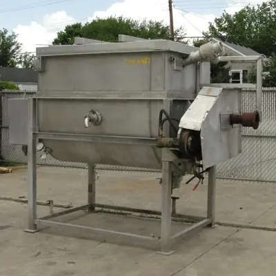 SPC6927  Kettle 650 gallon L & A Engineering processor kettle, agitator rotating tubular spiral heat exchanger, Stainless Steel