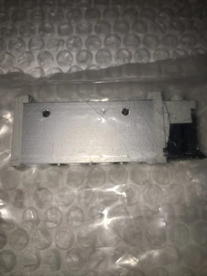 NEW Festo VUVG-L14-M52-AT-G18-1P3
