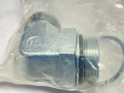 20C4OMXS | Parker  Triple-Lok 37 Degree Elbow JIC Fitting 1-1/4" x 1-1/4" - New