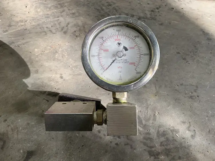 Used BUTECH PRESSURE SYSTEMS NO. DHP6E Valves/Fittings British Columbia CA | Lenmark #258642