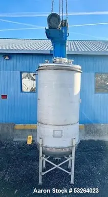 Used Fulton 1,500 Gallon Jacketed Tank – 304 SS, 150 PSI Jacket, 20 HP Falk Mixer, Flanged Outlet