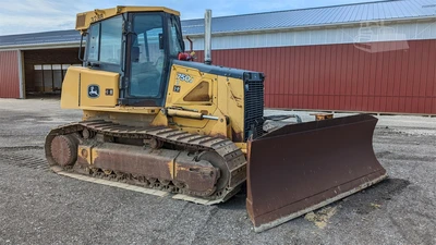 USED 2006 DEERE 750J LT