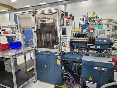 USED 2001 ARBURG 1200T-800-150