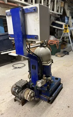 Alfa-Laval EMMIE MIB 303S-13 oil purifier module.