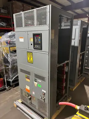 USED SQUARE D 3000A POWER SWITCHBOARD AND BOLT LOC CONTACT SWITCH