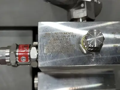 0-400 kPa Pressure Gauge Assembly w/ Windowed Enclosure