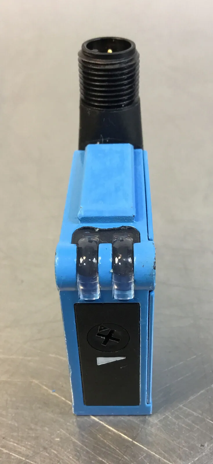 SICK WL12G-302431 PHOTOELECTRIC SENSOR, 1041457, 10-30VDC. 5E-5/5