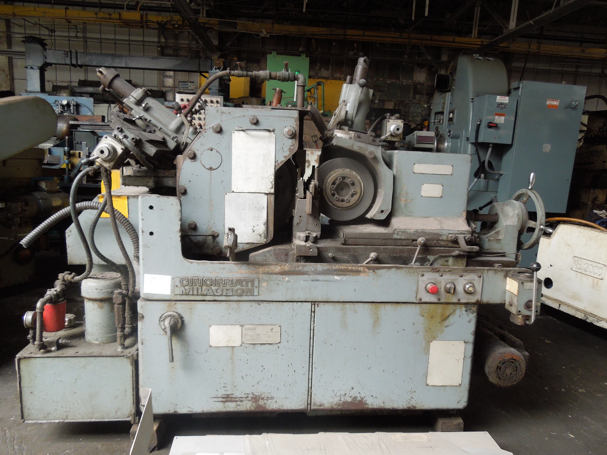 USED 1993 CINCINNATI #2 OMV