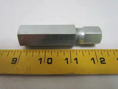 Graco 114243 114-243 UN-3-0375-C Check-All Valve Check Valve 1/4" x 3/8" NPTF
