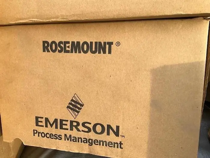 NEW ROSEMOUNT EMERSON 3051CD1A02A1AH2E5L4M5Q4C1V5