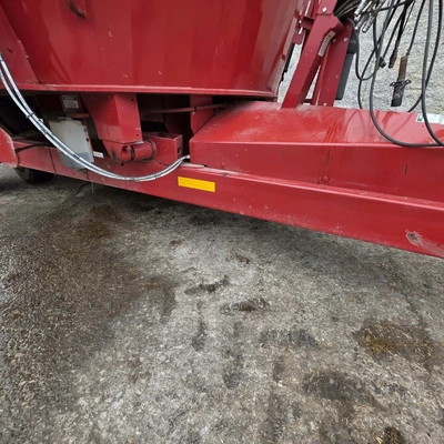 MEYER F700 Feed Mixers | Iron Listing (26)