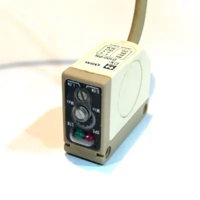 NEW SUNX CX-D100-PN