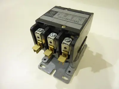 USED GENERAL ELECTRIC / GE CR253DB302AAA