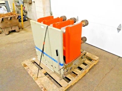 Used GE VB 13.8-1000-3 Circuit Breakers Ohio US | Equipment Recovery Corp. #1331009