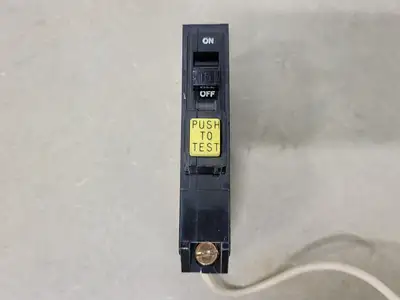 USED SQUARE D QOB115