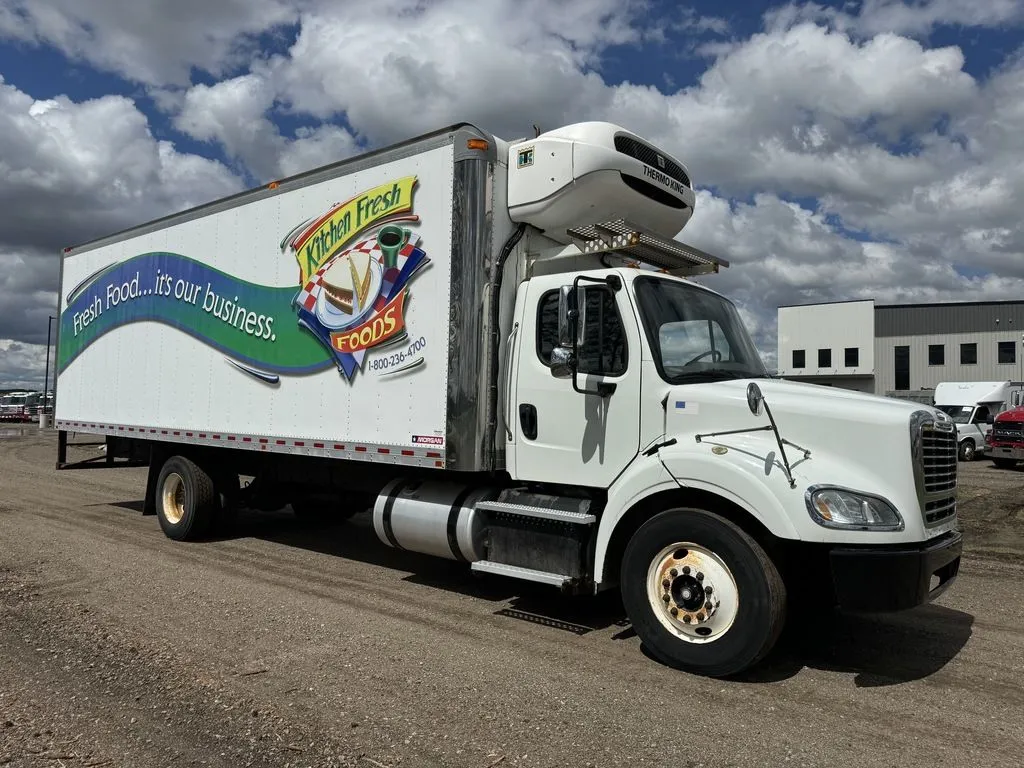 Used 2019 FREIGHTLINER BUSINESS CLASS Reefer Trucks Minnesota US | Carco Truck & Equipment #1514207