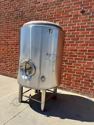 Unknown Brand 1500 Liters Stainless Steel Jacketed Holding Tank