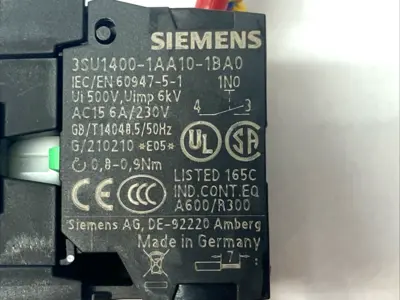 USED SIEMENS 3-POSITION LATCHING KEY SWITCH