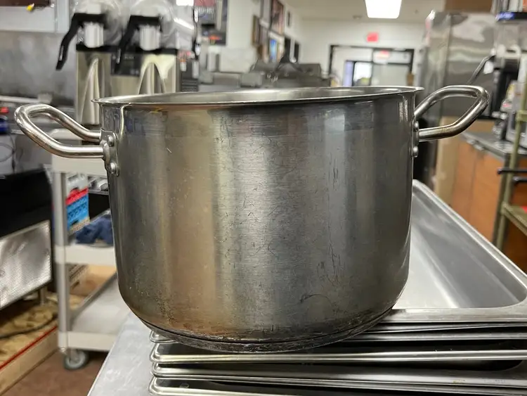 Used Winco Used Winco 8 Quart Heavy-Duty Stainless Steel Stock Pot - TH2 Pans Illinois US | Falcon Restaurant Supply #1374904