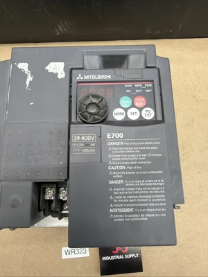 USED Mitsubishi Electric FR-E740-060-NA