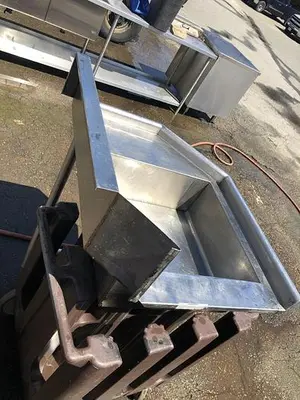 Dishwasher table