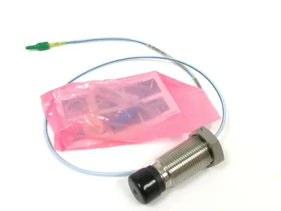 NEW BENTLY NEVADA 330851-01-000-024-10-00-00 3300 XL PROBE 33085101000024100000