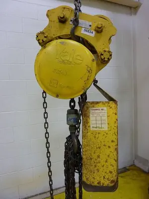 USED YALE HOISTS D-190402