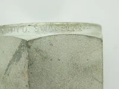 Crawford Swagelok Steel Compression Fitting Union Tee 1-1/2" Tube Double Ferrule