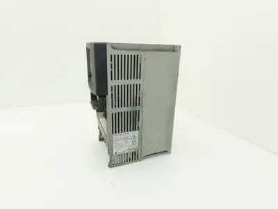 Allen Bradley 22B-D012N104 PowerFlex 40 AC Drive 460VAC 7.5HP 3PH Ser A FRN 6.01