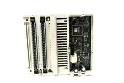 USED SCHNEIDER AUTOMATION 170AAO12000 OUTPUT MODULE