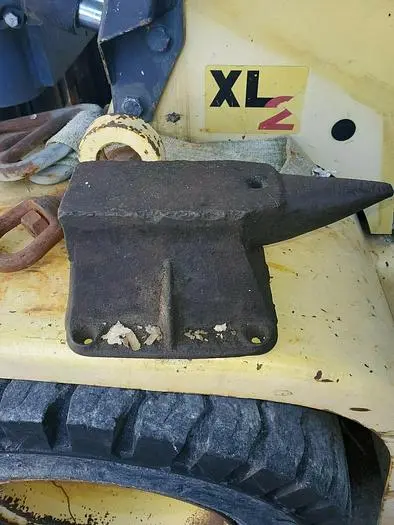 Small Fabrication Foundry Anvil Overall Dimensions: 11'' x 3''