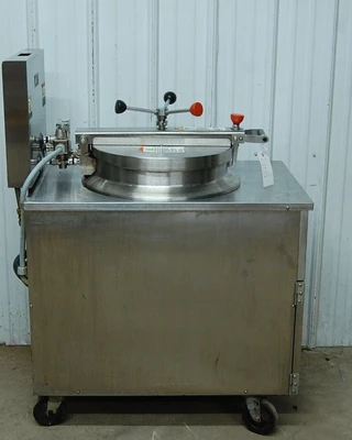 142-0122 BKI FKM-FC 75 LB. High Volume Electric Chicken Pressure Fryer w/ Filter