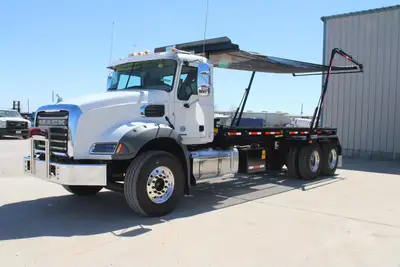 New | in-Stock 2025 MACK GRANITE 64BR Rolloff Trucks Texas US | Roll Off Truck World #1491900